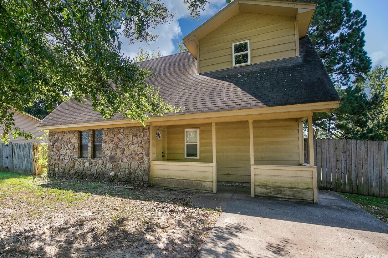 Foto principal - 103 Pond St