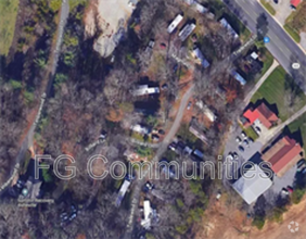 Building Photo - 10 Tradewind Dr