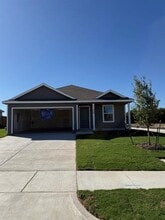 Building Photo - 314 Asterwood Ln