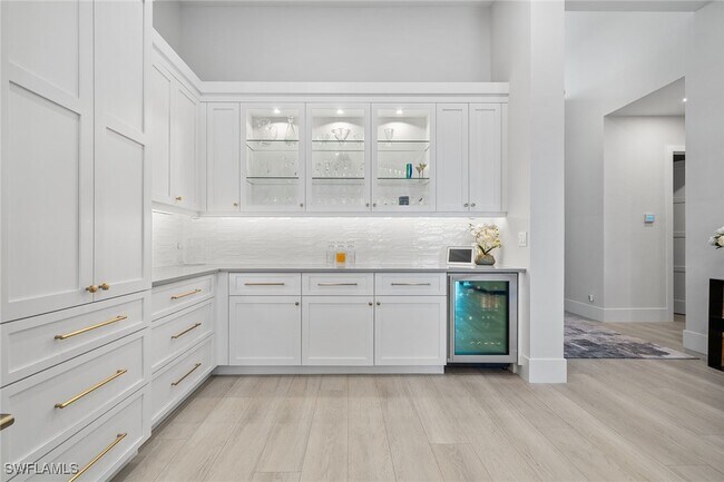 Foto del edificio - 6597 Caldecott Dr