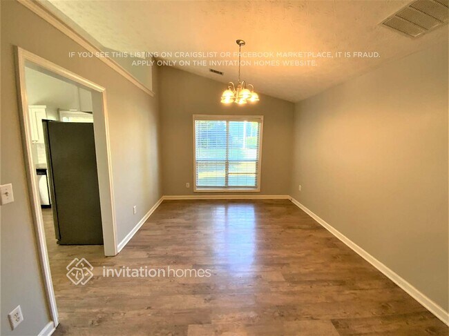 Foto del edificio - 5842 Sycamore Ridge Dr