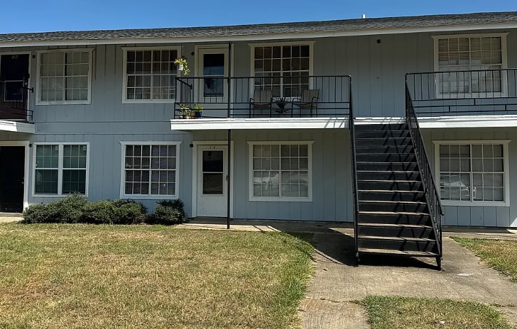 Primary Photo - 501 Brooks Rd