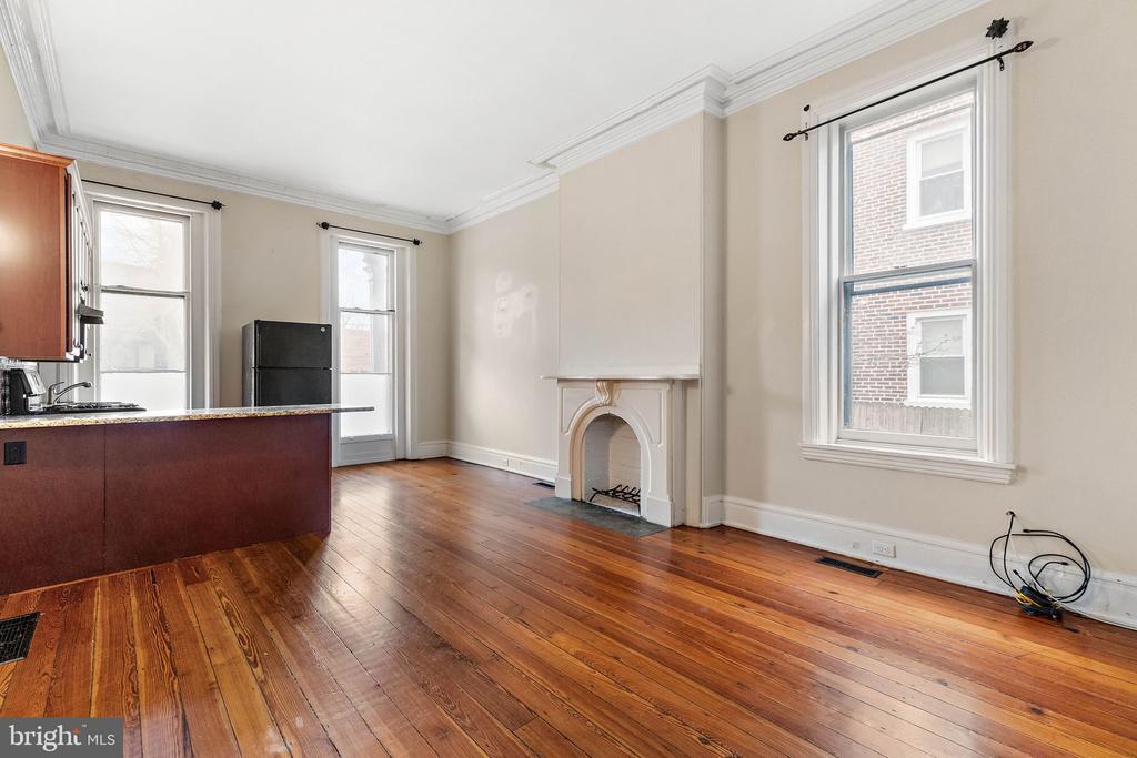 Primary Photo - 1403 Delaware Ave