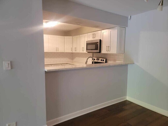 Foto del edificio - 4524 Kings Walk Dr