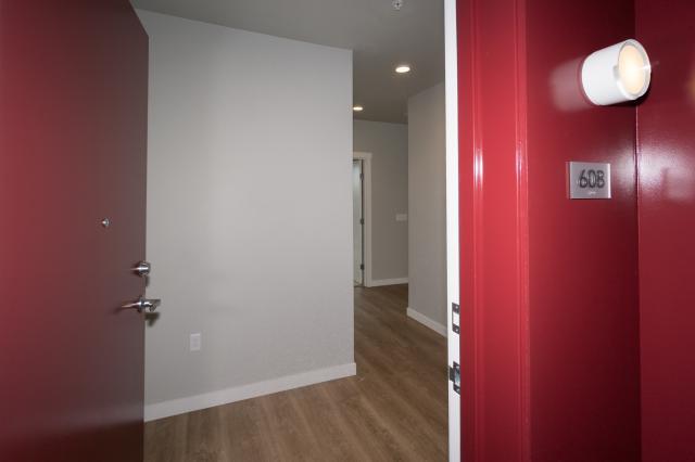 Building Photo - 2 bedroom in Bellevue WA 98004