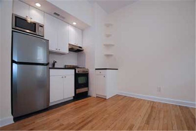 Building Photo - 477 Central Park West