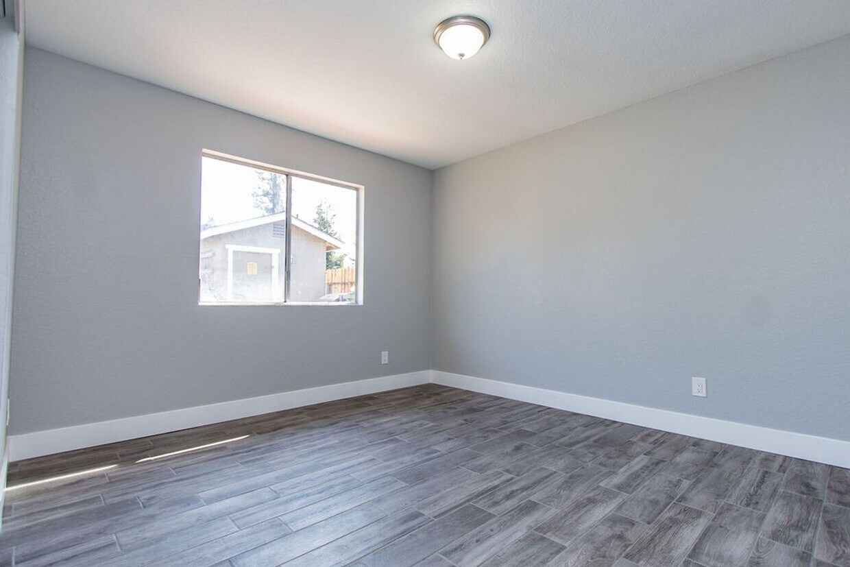 725 Lambert Way Unit 2, Turlock, CA 95380 Room for Rent in Turlock