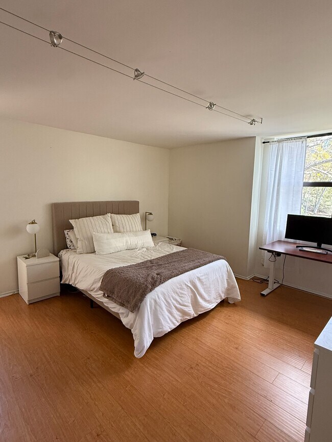 Foto del edificio - 4141 Via Marisol