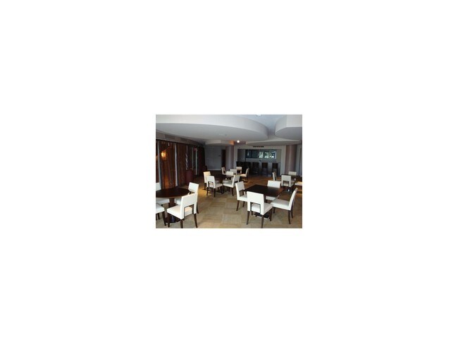 Building Photo - 2641 N Flamingo Rd
