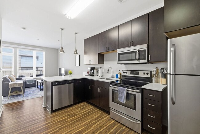 Foto del edificio - 421 E Market St