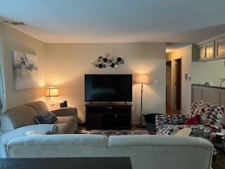 Primary Photo - 3800 Cheyenne Ct