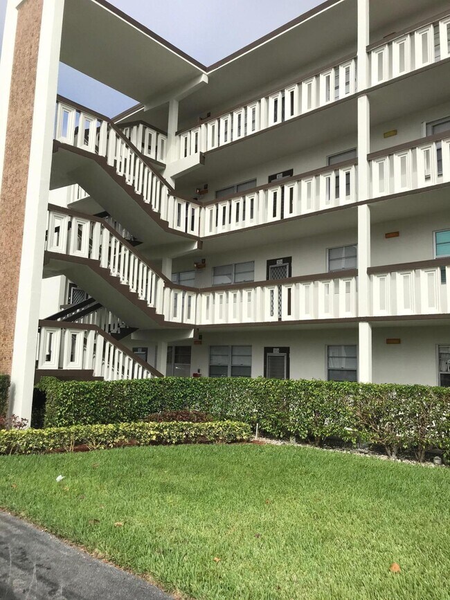 Foto del edificio - 1034 Hythe B