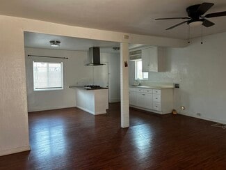 Building Photo - 2813 N Santa Fe Ave