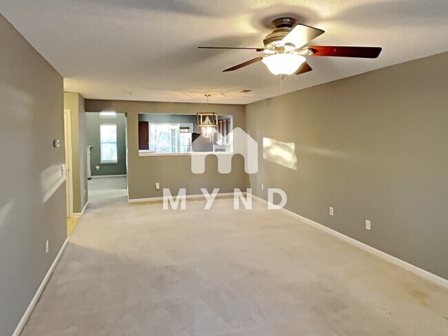 Building Photo - 16724 Timber Crossing Rd #2025