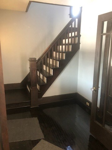 Foto del edificio - 1925 Latham St