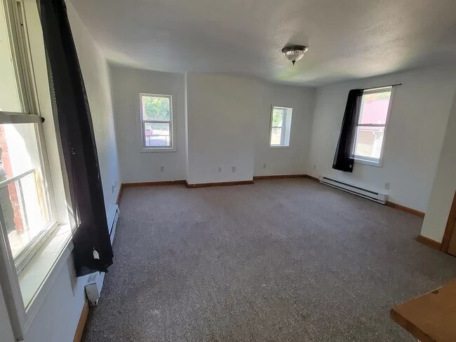 Bedroom - 735 Kirkwood St