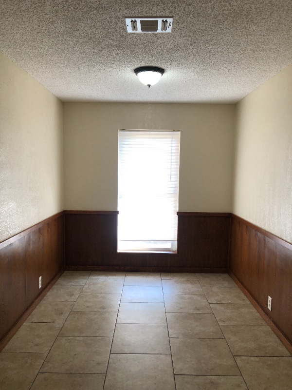 Building Photo - 1505 Patricia St