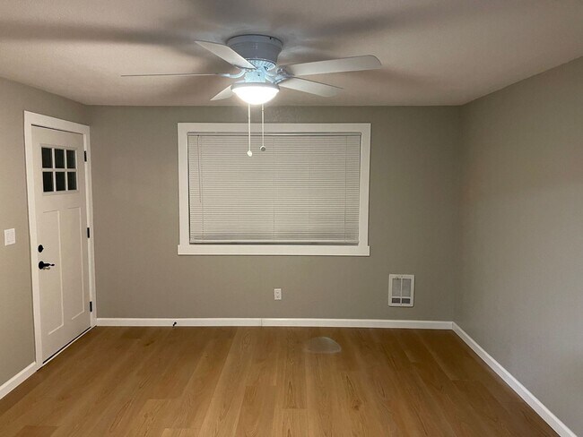Foto del edificio - 2606 N 7th   (Located in Malin)