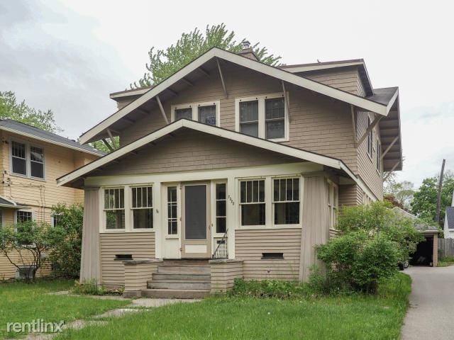 Primary Photo - 1 br, 1 bath Duplex - 2324 Oakland Dr