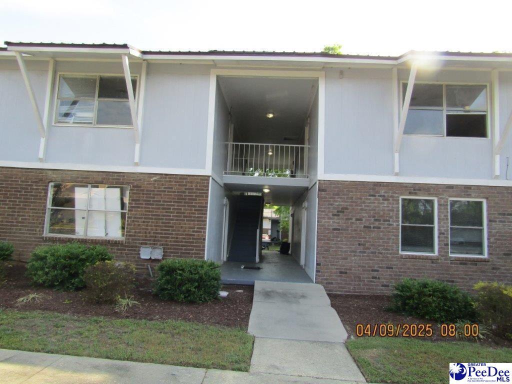 Primary Photo - 1100-11G2 S Mayfair Terrace