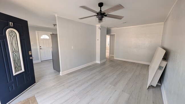 Building Photo - 208 Spencer Pl