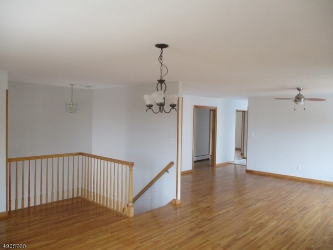 Building Photo - 75 Farnham Ave