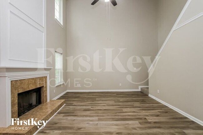 Foto del edificio - 7612 Summerchase Trail