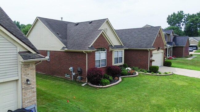 Foto del edificio - 38619 Watson Cir
