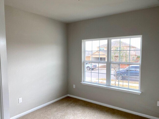 Foto del edificio - 6713 Ranchito Dr