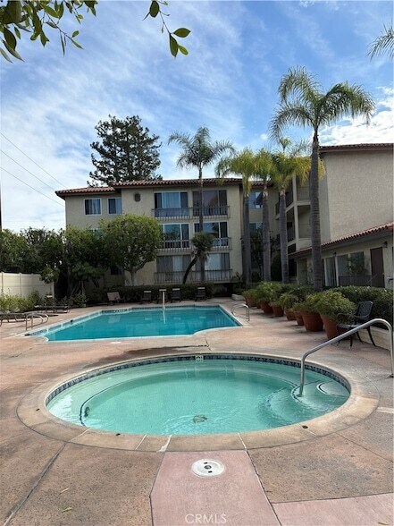 Building Photo - 12720 Burbank Blvd