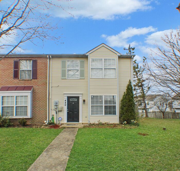 2Story End Unit Townhome with 3 Bedrooms,... Townhouse for Rent in