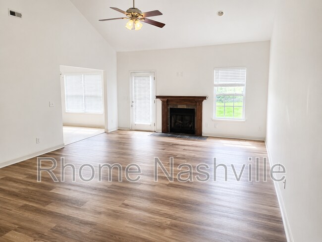 Building Photo - 1019 Golf View Wy
