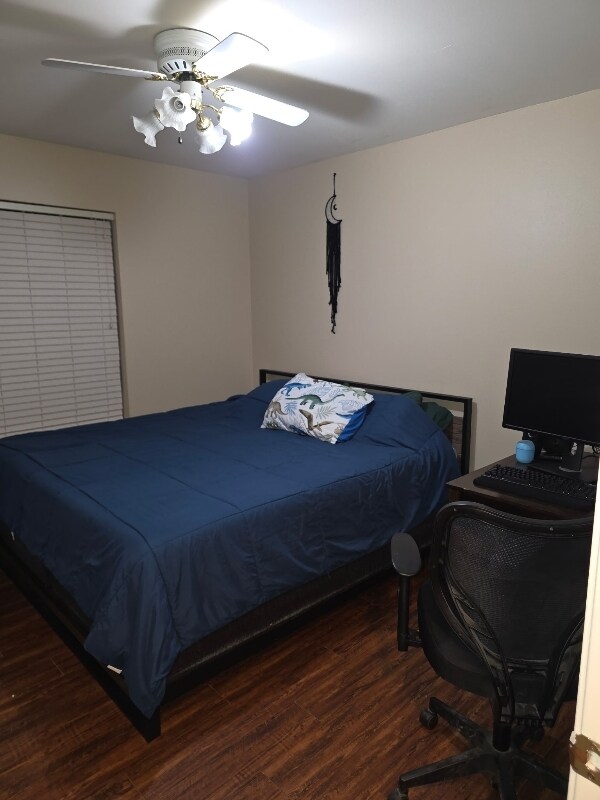 Foto del edificio - 712 Yorktown Ct