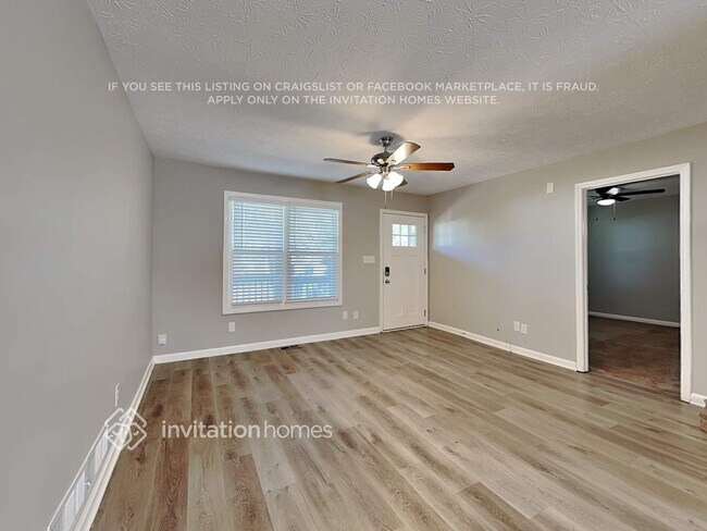 Foto del edificio - 121 Limestone Ln