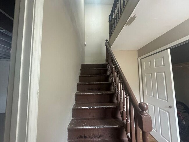 Foto del edificio - 4 Bed/2 Bath Ranch