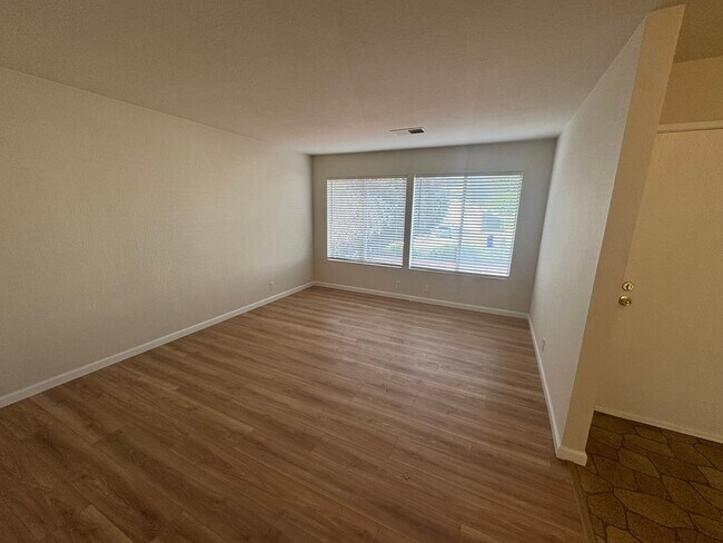 Foto del edificio - Spacious Hercules Home Near Parks & Schools with Large Backyard