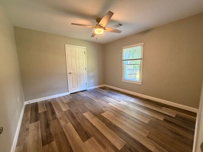 Foto del edificio - Charming 3-bedroom, 1-bath home in Dardanelle, AR,