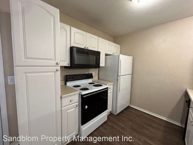 Building Photo - 2 br, 1 bath House - 4033 S. Rawson Rd
