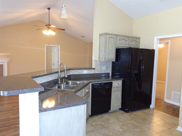 Foto del edificio - 11603 Dempsey Dr