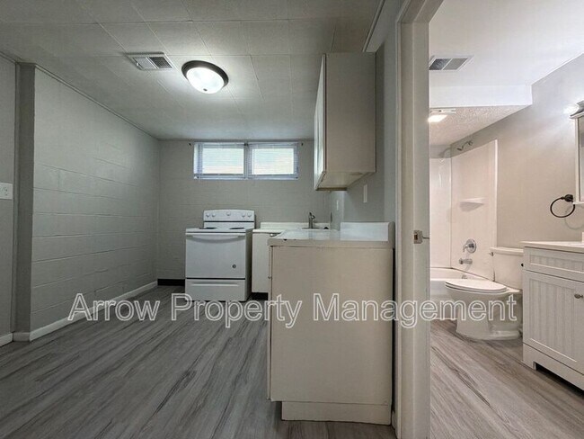 Foto del edificio - 2049 Worthington Ave