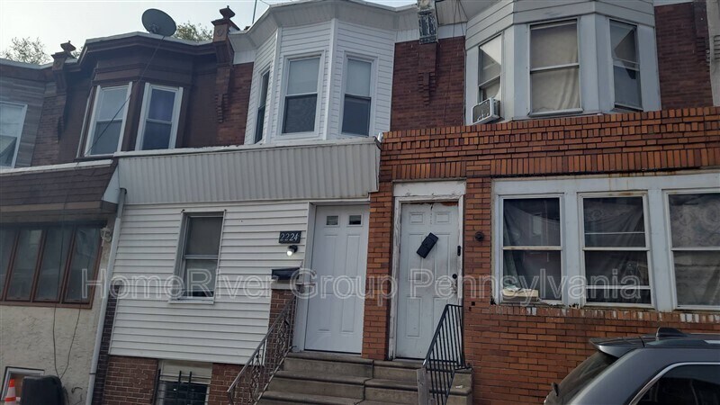 Primary Photo - 2224 Bonnaffon St