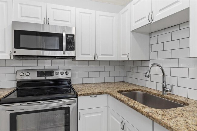 Building Photo - 8723 Agress Ave