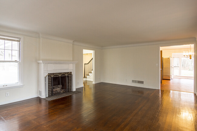 Living Room - 3545 Kirkway Rd