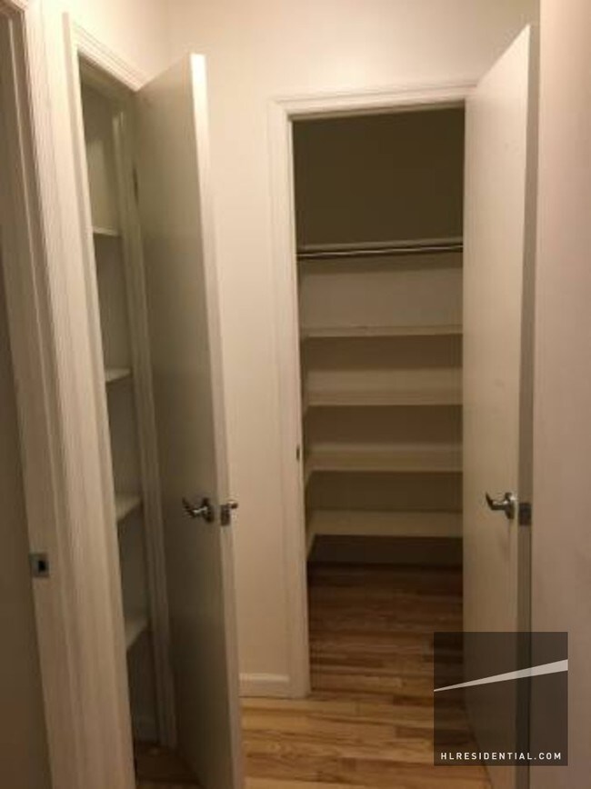 Foto del edificio - 4851 58th Ln