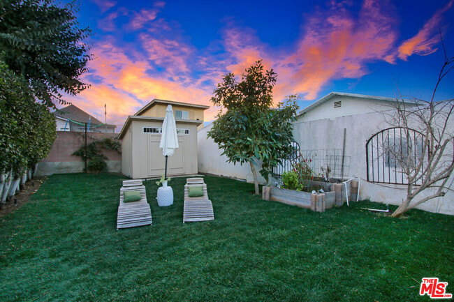 Building Photo - 3114 Malabar St