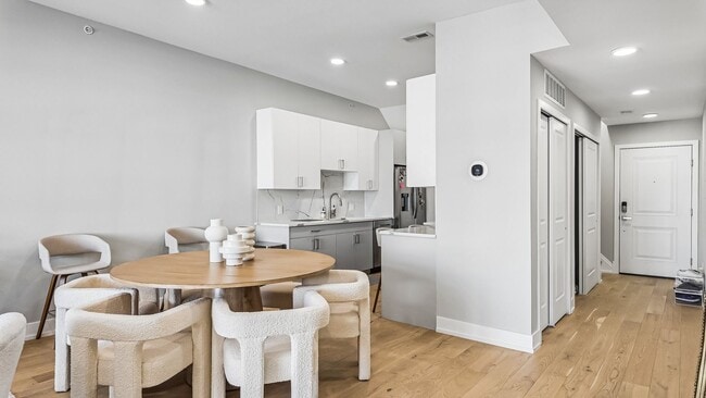 Photo - Luxury Fishtown Apartment With Parking!