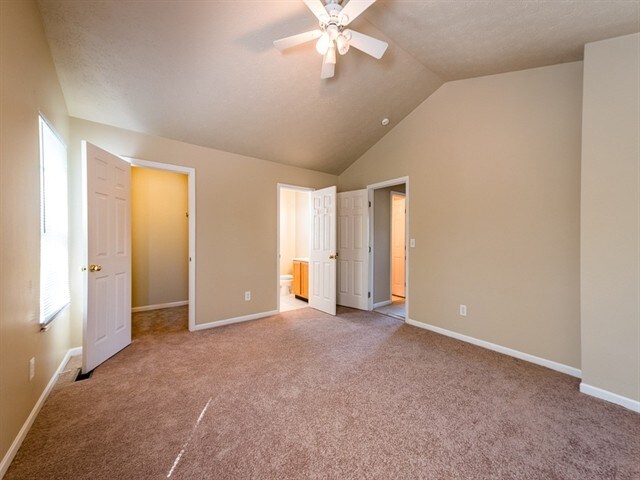 Building Photo - 9611 Deer Track Road