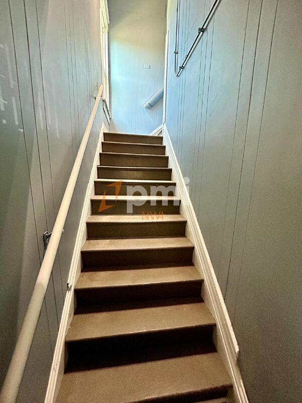 Foto del edificio - 416 E 9th St
