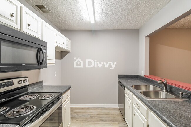 Building Photo - 118 Wingate Cir