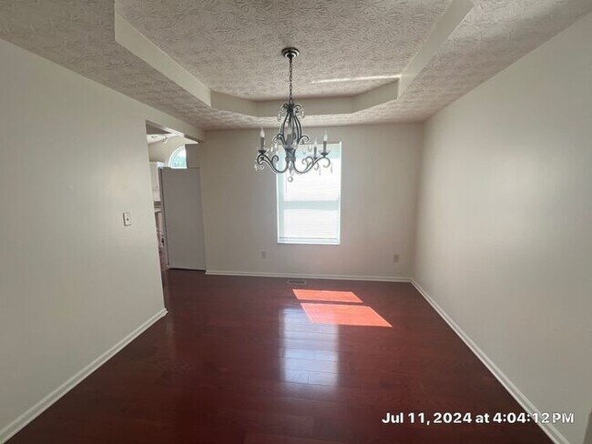 Foto del edificio - Home in Licking Heights School District